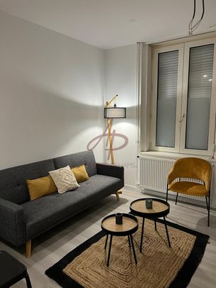 Appartement à louer, 5 pièces - Lille 59260 - Photo 1