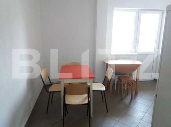 De inchiriat apartament cu 3 camere, 70 mp, zona Profi - Fotografie 1