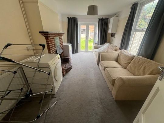 4 bedroom terraced house to rent - Photo 1