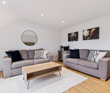 2 bedroom apartment to rent - Photo 3