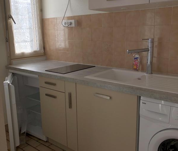 Location Appartement 1 pièce 33m² SAUMUR 49400 - Photo 2