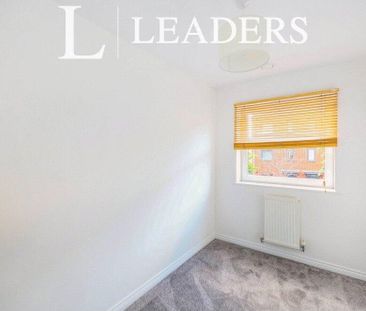 3 bedroom terraced house to rent - Photo 3