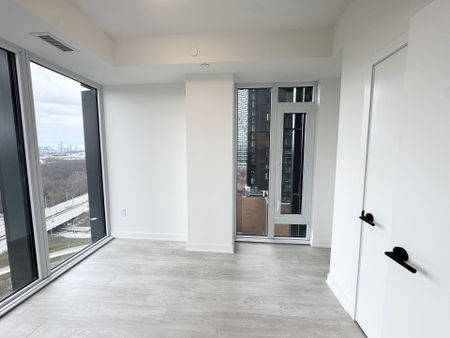 For Lease - 5 Quarrington Lane Unit# 1010, Toronto, Ontario - Photo 3