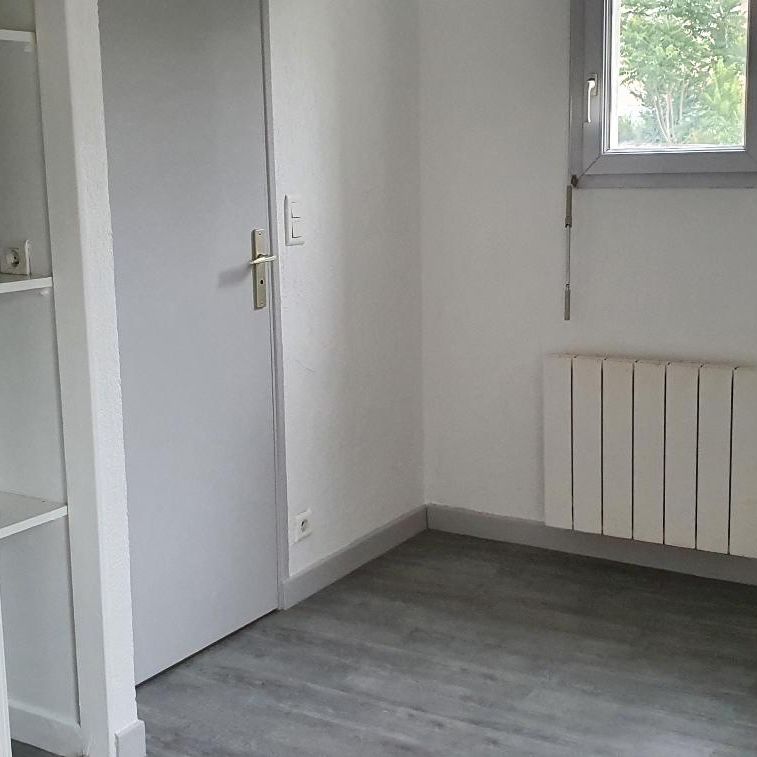 Location Appartement 1 pièce 18m² AUBIERE 63170 - Photo 1