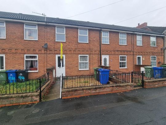 3 bedroom terraced house to rent - Photo 1