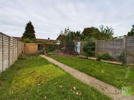 Tuns Lane, Slough, Berkshire, SL1 - Photo 3