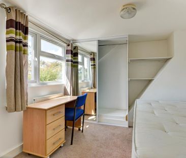 6 bedroom house to rent - Photo 4