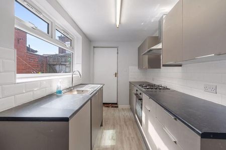 2 bedroom terraced house to rent - Photo 3