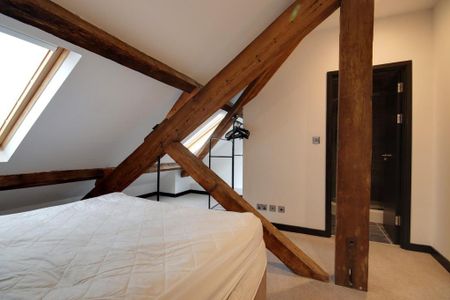 2 bedroom penthouse to rent - Photo 3