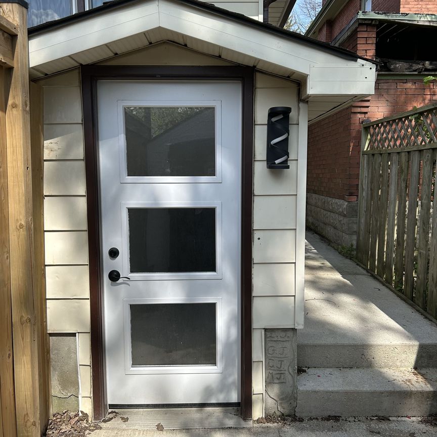 For Lease - 27 Belgrave Avenue Unit# Lower, London South, Ontario - Photo 1