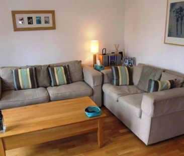 3 bedroom terraced house to rent - Photo 2