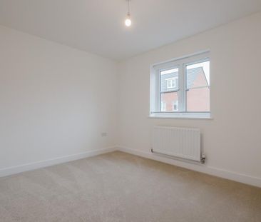 4 bedroom detached house to rent - Photo 5