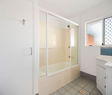 Three Bedroom Home in Kelso - Photo 1