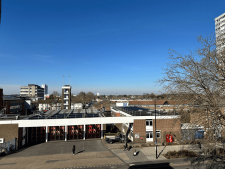 Romford Road, London, E15 - Photo 4