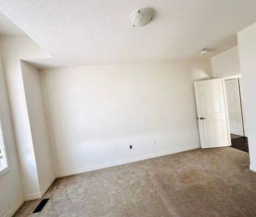 For Lease - 40 Granite Ridge Trail, Hamilton, Ontario - Photo 6