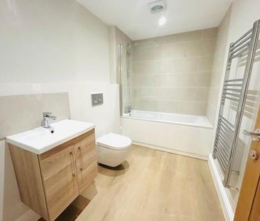3 bedroom terraced house to rent - Photo 3