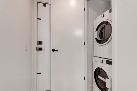 For Lease - 55 Charles Street Unit# 3105, Toronto, Ontario - Photo 4