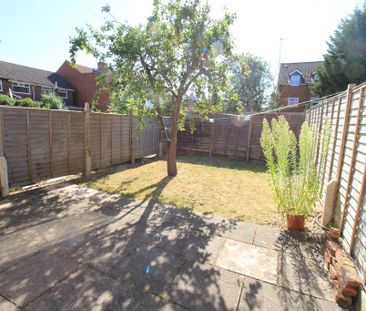 6 bedroom terraced house to rent - Photo 4