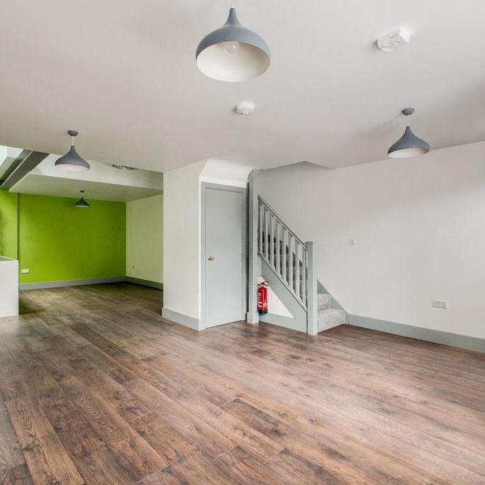 2 bedroom terraced house to rent - Photo 1