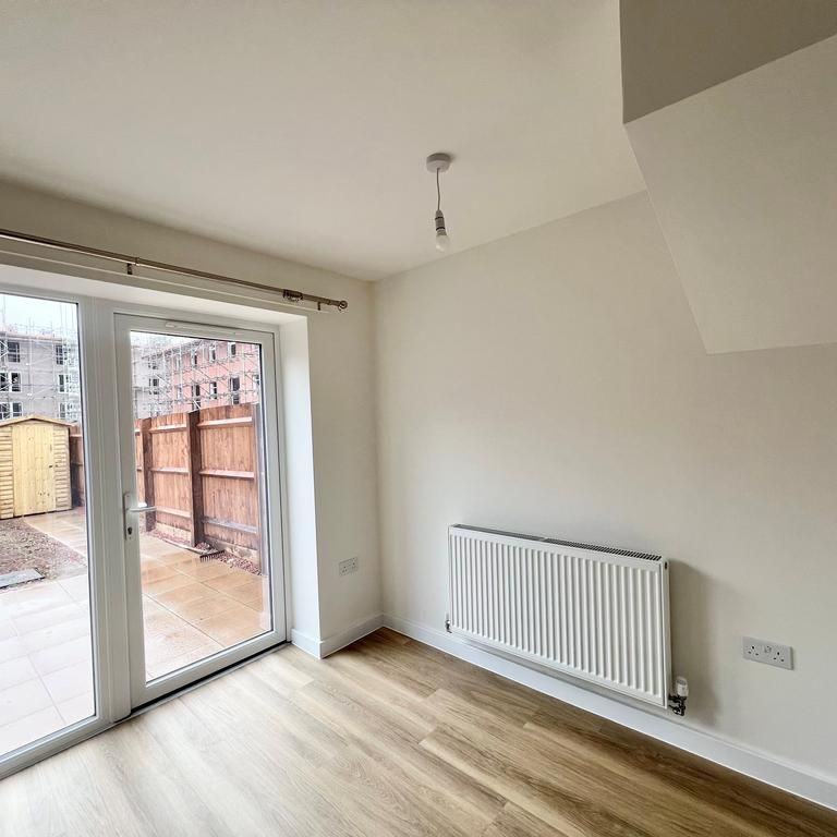 4 bedroom house to rent - Photo 1