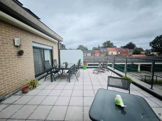 Appartement met 2 slaapkamers + onder- & bovengrondse autostaanplaats - Photo 1