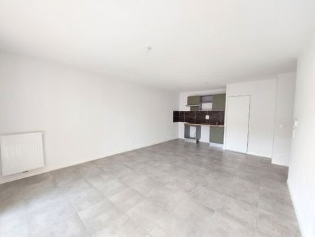 location Appartement T3 DE 62.72m² À BENESSE MAREMNE - Photo 2
