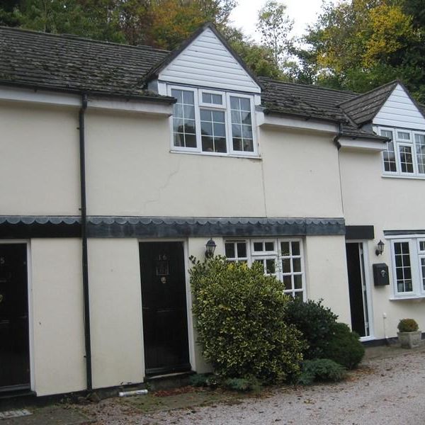 2 bedroom terraced house to rent - Photo 1