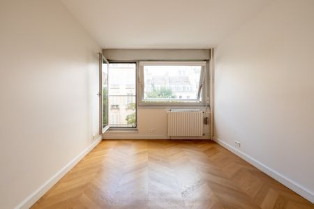 Appartement • Odéon - Photo 4