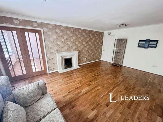 Wymondley Grove, Stoke-on-trent, Staffordshire, ST4 - Photo 1