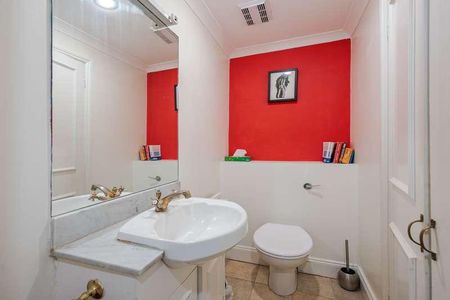 Claverton Street, London, SW1V - Photo 5