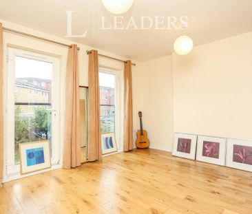 4 bedroom terraced house to rent - Photo 4