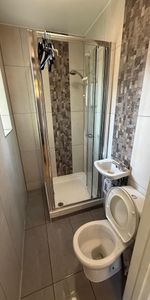 Room in a Shared House, Longdown Road, SE6 - Photo 4