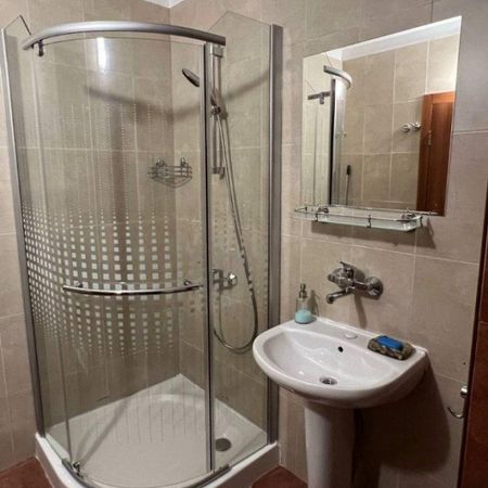 Apartament cu 2 camere de inchiriat in zona Basarabia - Photo 3