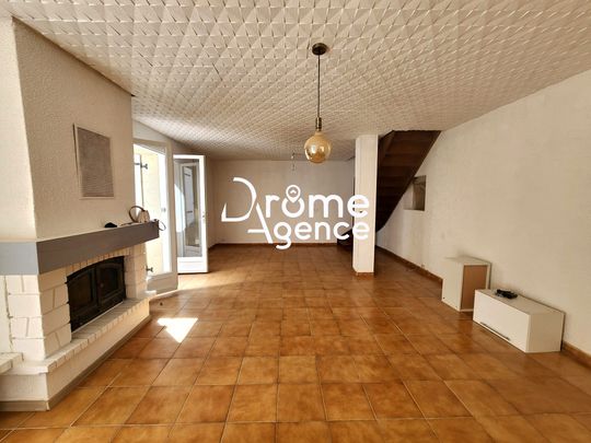 Location Maison 4 pièces 78m² CHABEUIL 26120 - Photo 1