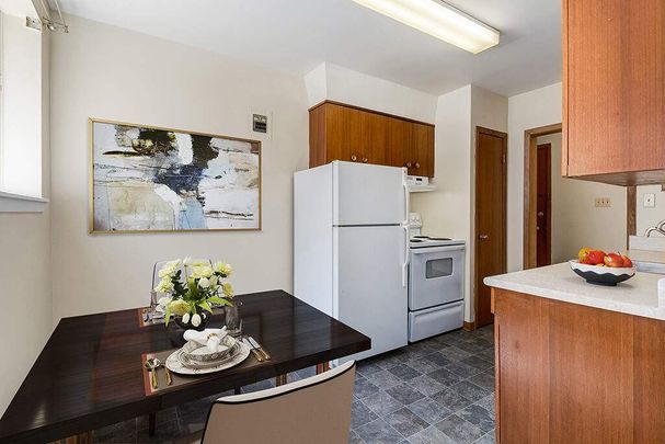 Renovated Suite - 1 Bedroom - Photo 1