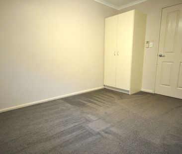 Neat, Secure & Perfect for Entertaining - 3x1 + Pool Close to CBD - Photo 4
