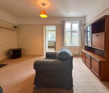 2 bedroom flat to rent - Photo 2