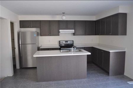 For Lease - 4 Hallam Road, Ajax, Ontario - Photo 3