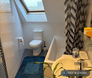 1 bedroom flat to rent - Photo 6