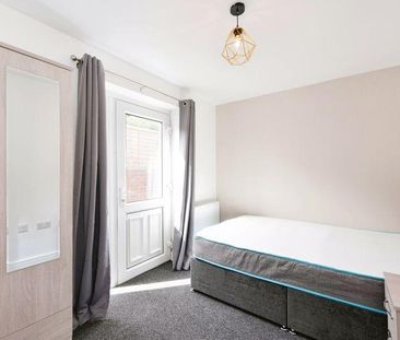 1 bedroom property to rent - Photo 3