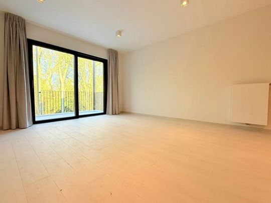 Appartement te huur - Photo 1