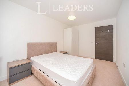 2 bedroom flat to rent - Photo 4