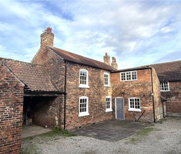 Available late December, Hill Top House is a welcoming three bedroo... - Photo 4