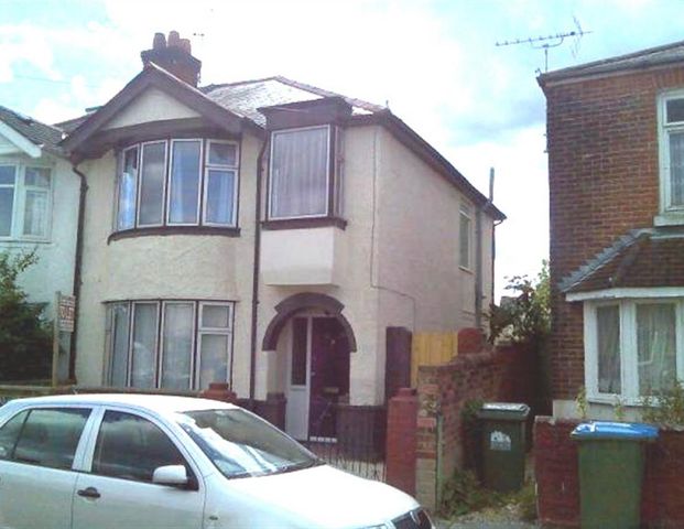4 bedroom house to rent - Photo 1