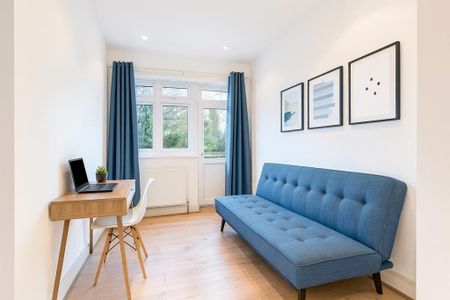 2 bedroom flat to rent - Photo 2