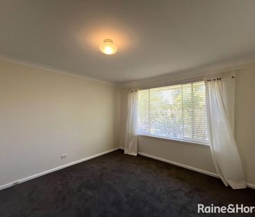 Updated and bright family home near James Shean Catholic High School - Photo 5