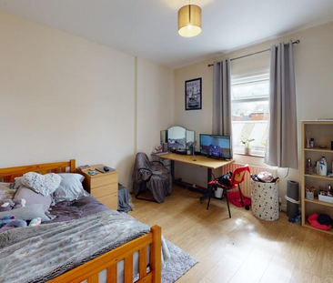 2 bedroom flat to rent - Photo 4 | Rentumo