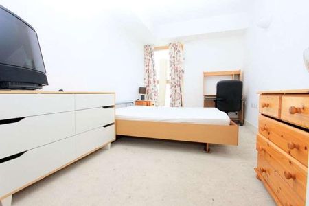 Brighton Belle, Stroudley Road, Brighton, BN1 - Photo 3