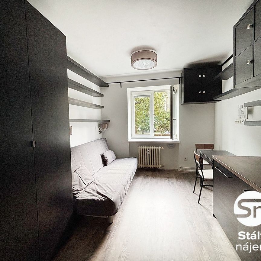 Pronájem bytu 1+kk 17 m² - Photo 1