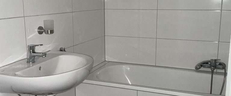 3-Zimmer, neues Bad, Balkon - Photo 1